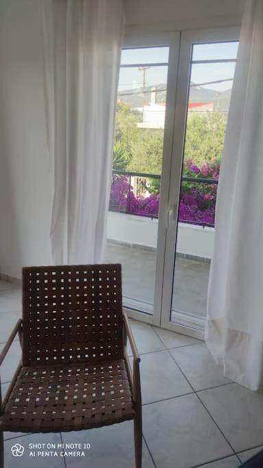 Eva'S House Apartment Kanithos Ngoại thất bức ảnh